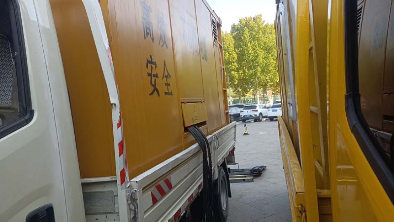 巩留如何判断柴油发电机组和UPS电源的切换时间是否符合要求？